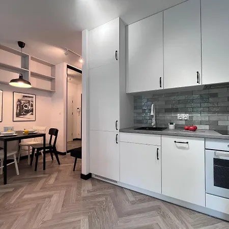 Apartamenty-wroc Ksiecia Witolda By The River Wroclaw