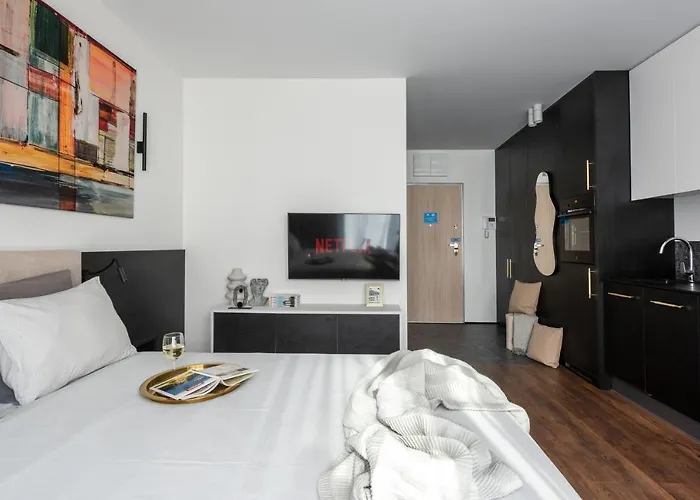 Apartamenty-wroc Ksiecia Witolda By The River Wrocław