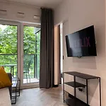 Apartamenty-wroc Ksiecia Witolda By The River *