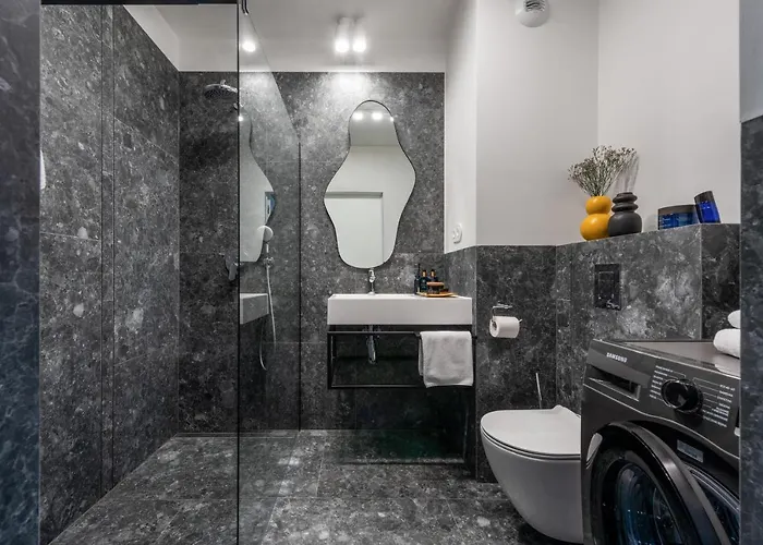 Apartamenty-wroc Ksiecia Witolda By The River *