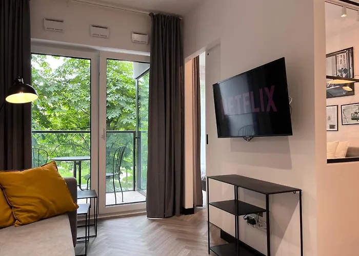 Apartamenty-wroc Ksiecia Witolda By The River *