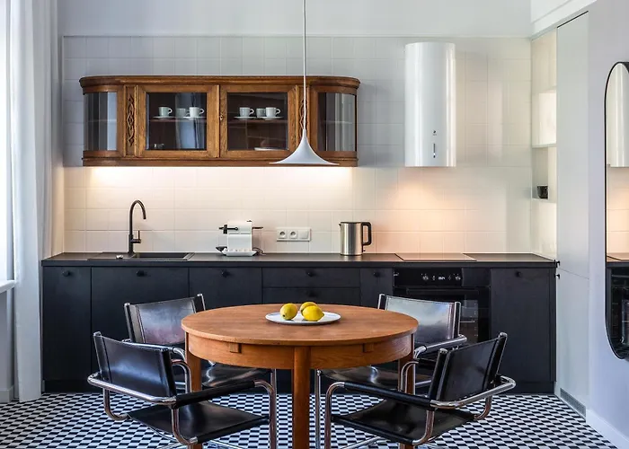 Apartamenty-wroc Ksiecia Witolda By The River Apartment